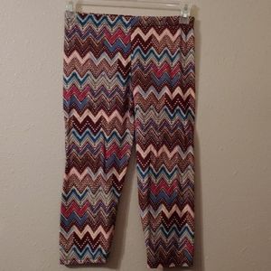 Chevron print Capri leggings.